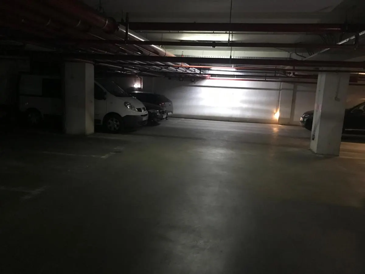 아파트 Queen Beds With Underground Parking 부쿠레슈티