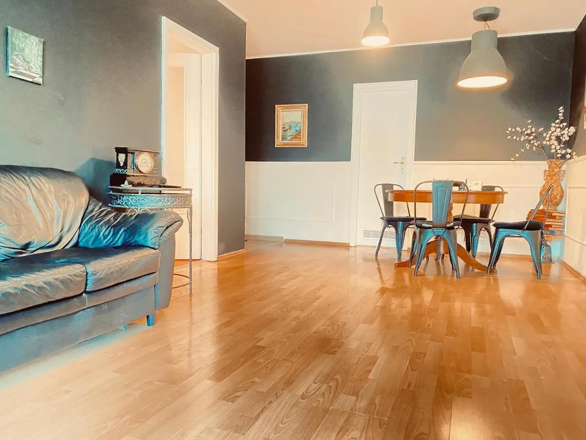 Apartamento Queen Beds With Underground Parking Bucarest